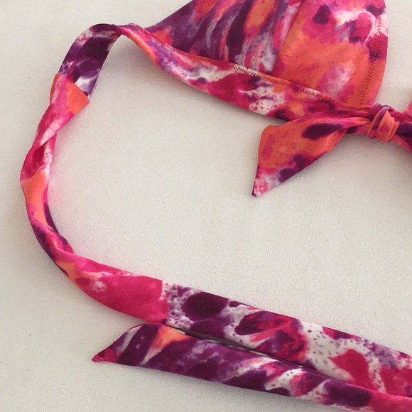 Victoria's Secret Bikini Top - Picture 5 of 11